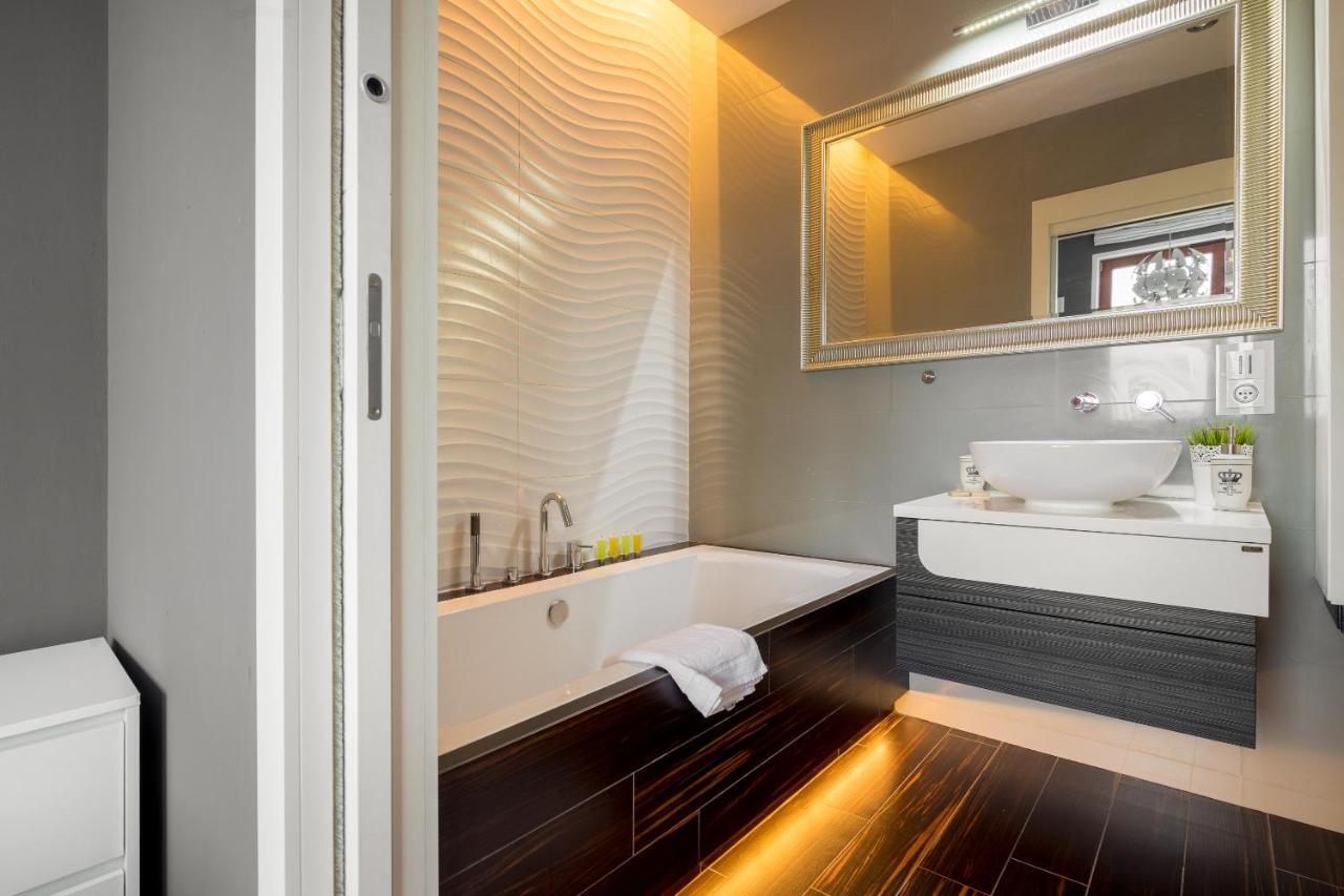 Hlonda Deluxe Apartment With Terrace Warszawa Zewnętrze zdjęcie