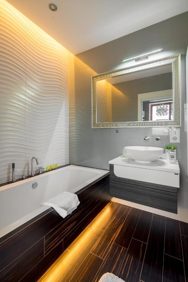 Hlonda Deluxe Apartment With Terrace Warszawa Zewnętrze zdjęcie