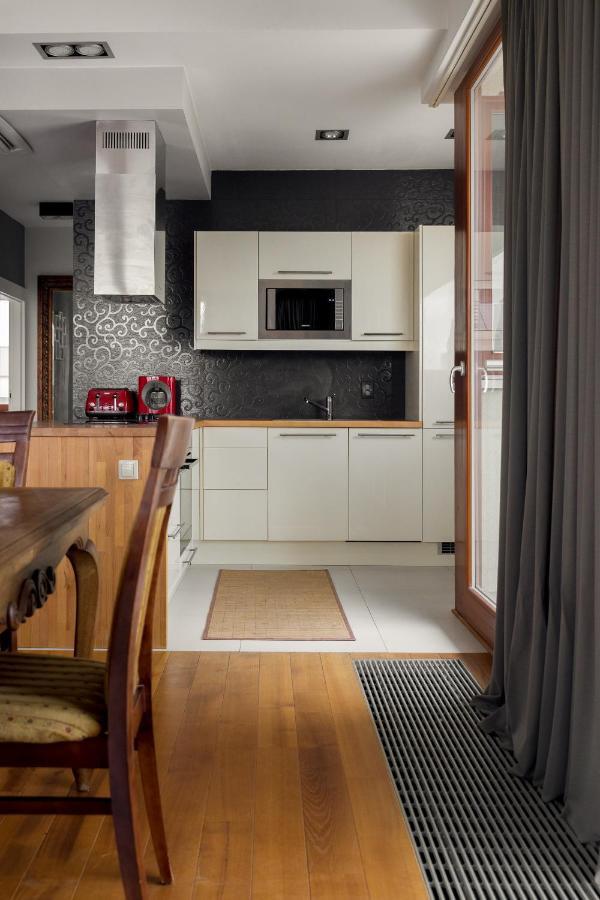 Hlonda Deluxe Apartment With Terrace Warszawa Zewnętrze zdjęcie